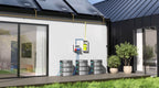 SolarFlow 2400 AC-systeem geplaatst aan de gevel